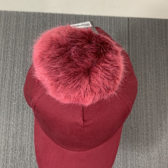 Forever 21 Pompom Baseball Hat Women's OS Burgundy Faux Fur Adjustable Strapback - Picture 5 of 14